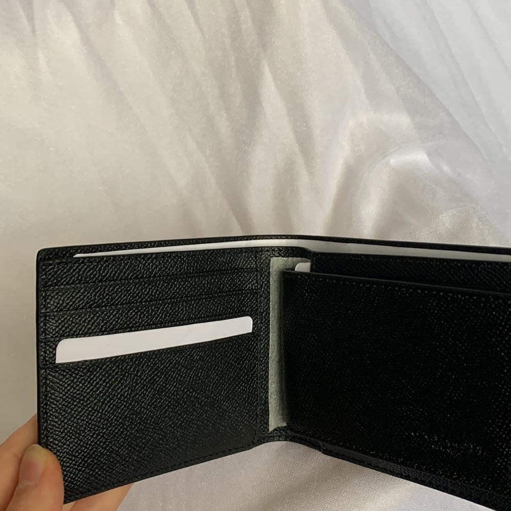 Brand New Coach Compact ID Wallet in Black Crossgrain Leather - Picture 5 of 7